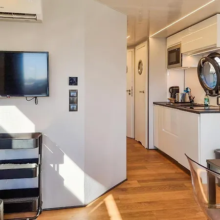 Stunning Ship In With Sauna Hotel en barco Gotemburgo