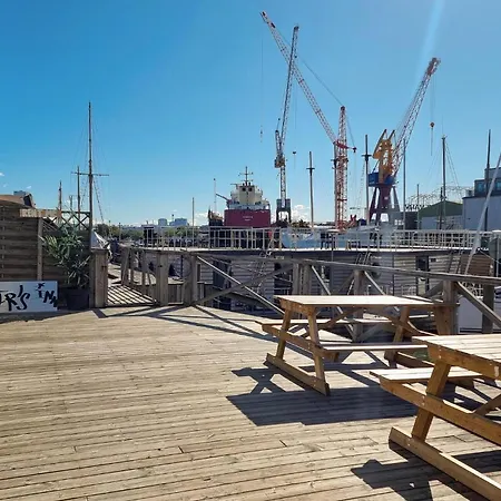 Cozy Ship In With Sauna Göteborg