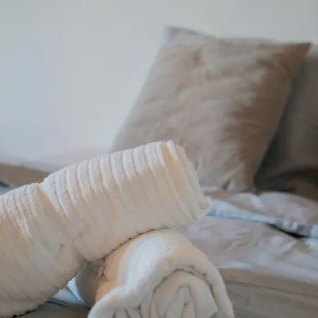 Апартаменты Welcoming Near Cafes, & Tram Lines Гётеборг