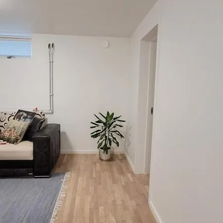 Two Bedroom Modern Near Volvo Cars Apartment *