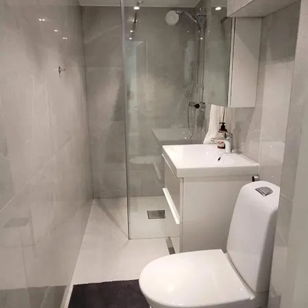 Apartment Two Bedroom Modern Near Volvo Cars