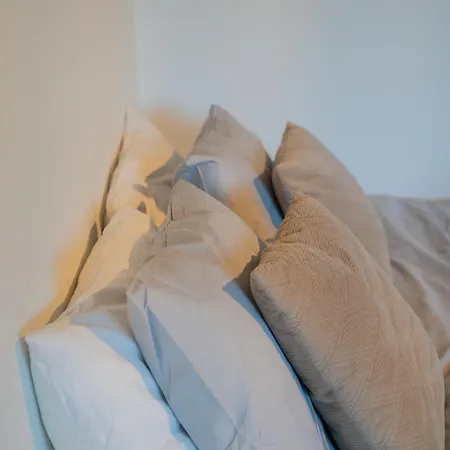 Welcoming Near Cafes, & Tram Lines Apartment Gothenburg