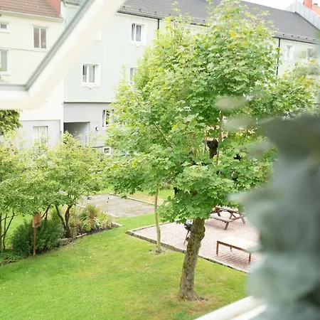 Bright Studio, Tram At The Door By Beyond Stay Daire Göteborg