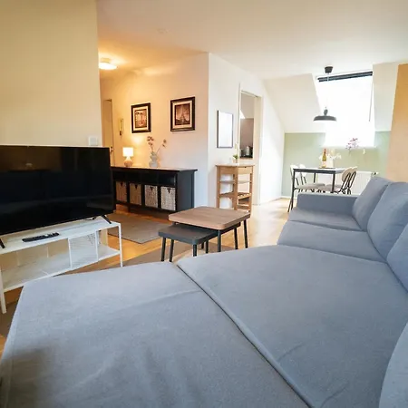 Harbor-view Loft - 2br Near Lejlighed Göteborg