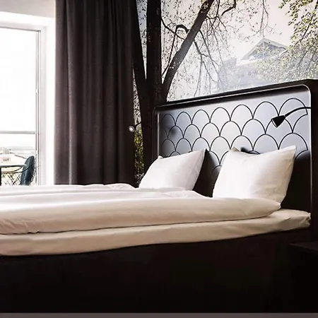 ホテル コンフォート 4*