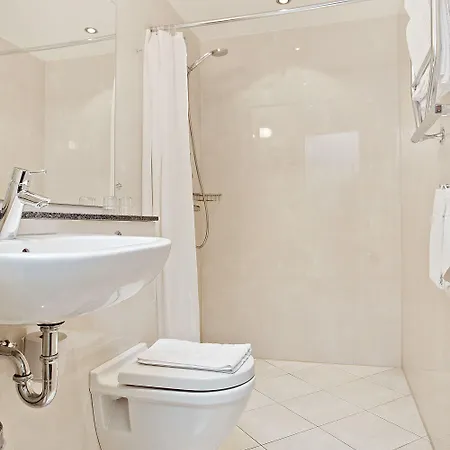 Allen - Sure By Western Allen Отель 3*