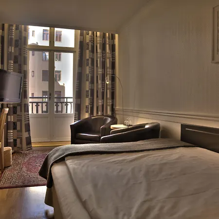 Poseidon Hotell 3*