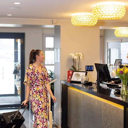 Отель Mercure Gothenburg