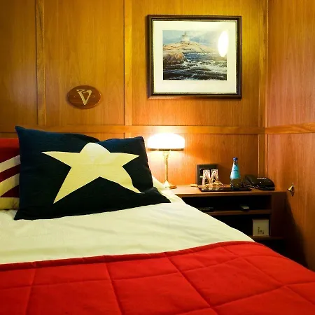 Barken Viking 3*