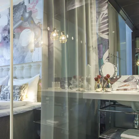 Hotel Radisson Blu Riverside 4*