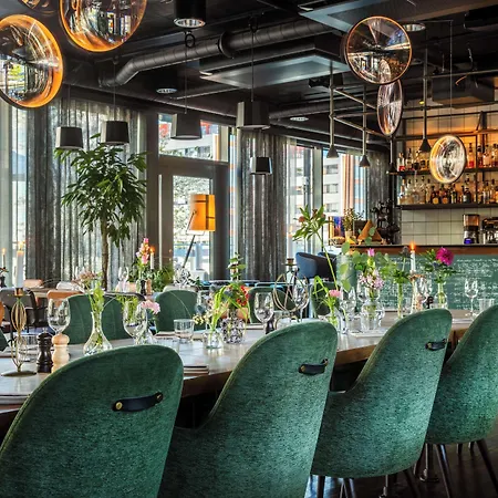 Radisson Blu Riverside 4*