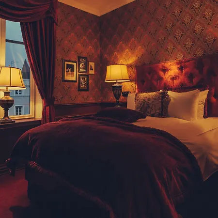 Pigalle Hotell 5*