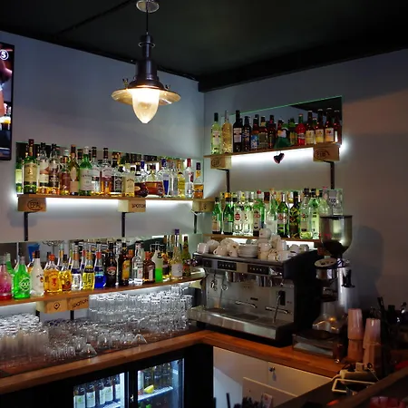 Spoton & Sportsbar *