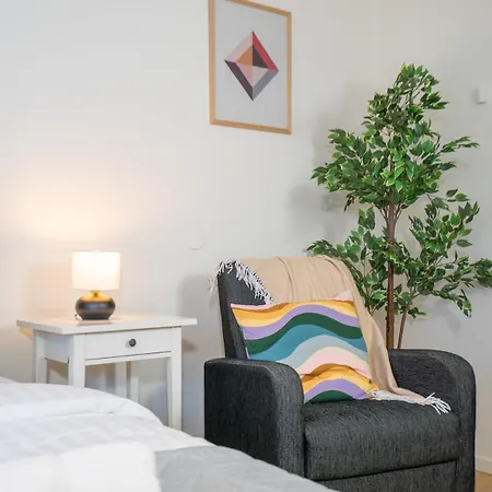 Rainbow In Haga & Linne - Prime Location *