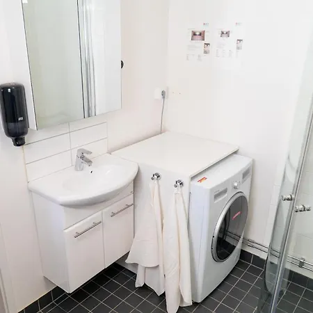Apartamento Earth-toned Studio, Near Haga & Jaerntorget *