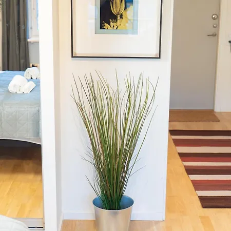 Apartament Earth-toned Studio, Near Haga & Jaerntorget *