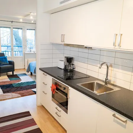 Earth-toned Studio, Near Haga & Jaerntorget Apartament Göteborg