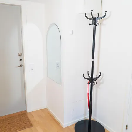 Earth-toned Studio, Near Haga & Jaerntorget Apartament *