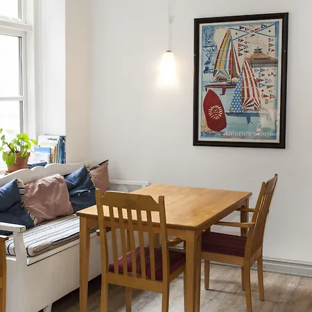 司提阁博格司丽登stf旅馆