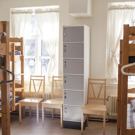 司提阁博格司丽登stf旅馆