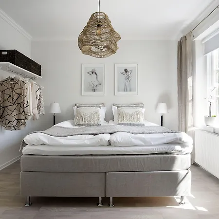 Wow & Lägenhetshotell 3*