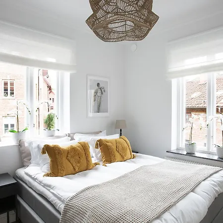 Wow, Foereningsgatan 9 מלון דירות