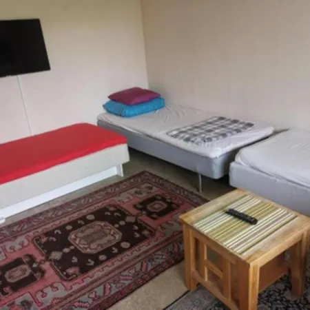 One Large With 3 Single Beds Guest house *