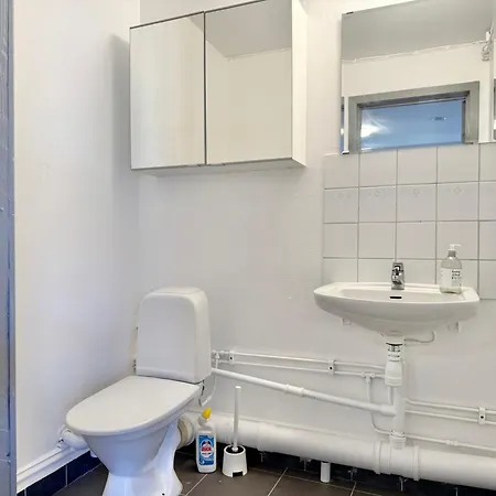Villa Worker & Families Dream In The Heart Of *