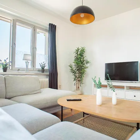 Chic 1br Center Sleeps 4 Braemaregarden