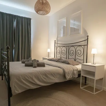 Apartament Chic 1br Center Sleeps 4 Braemaregarden