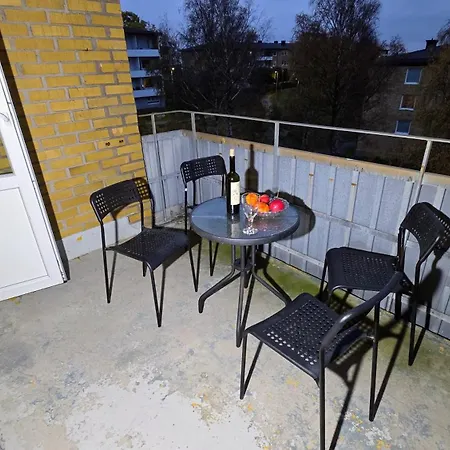 Bright 3-bedroom With Balcony Апартаменты
