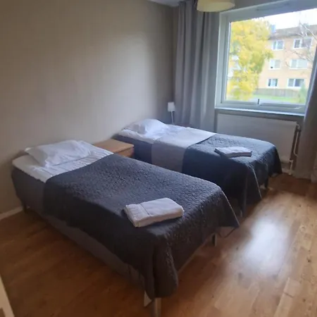Апартаменты Bright 3-bedroom With Balcony *
