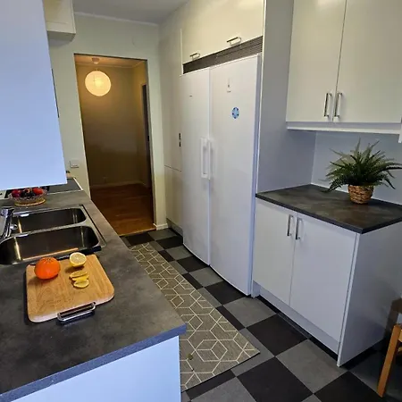 Bright 3-bedroom With Balcony Апартаменты *