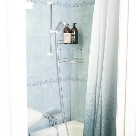 Chic 1br Center Sleeps 4 Braemaregarden Apartment Gothenburg