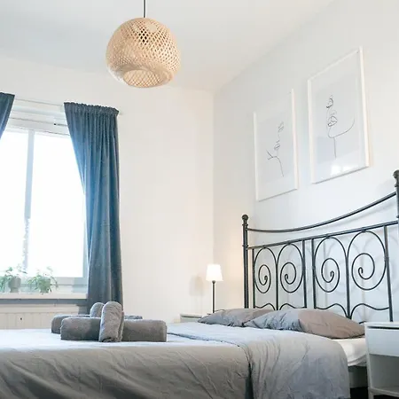 Apartament Chic 1br Center Sleeps 4 Braemaregarden *