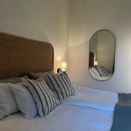 Ewa & Maude Hotel