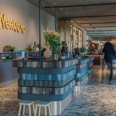 Quality The Weaver Hotel