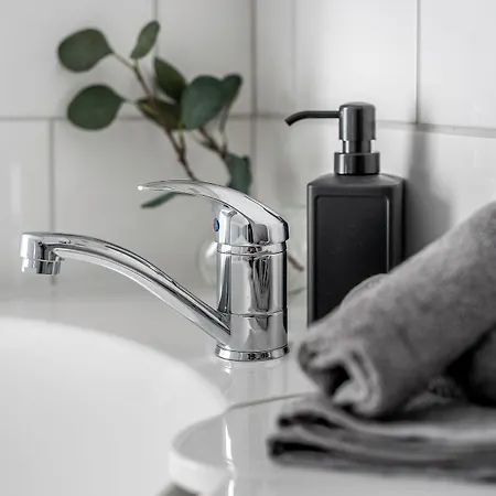 Szálloda Waterfront 4*