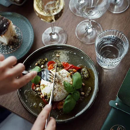 Clarion Karlatornet 4*