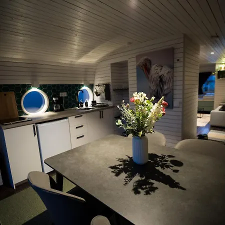 Unique Houseboat Experience In