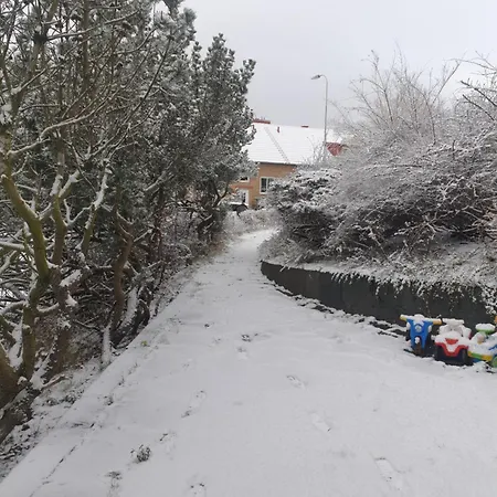 Cozy In 50s 10 Min Tram Ride To * Gothenburg
