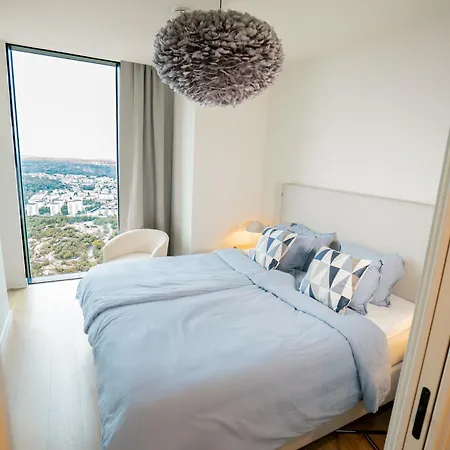 Karlatornet Sky Level Apartment *