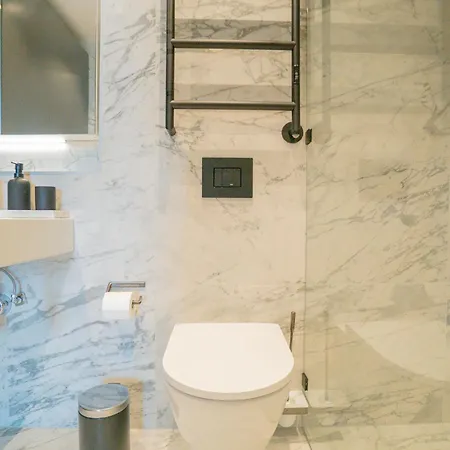 דירה Karlatornet Sky Level *