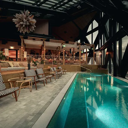 Jacyz And Hotel 4*