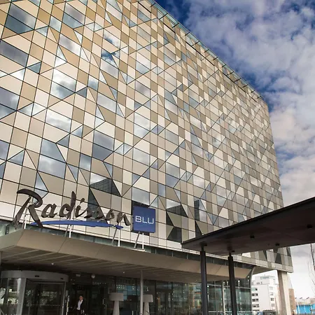 Radisson Blu Riverside Hotell 4*