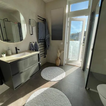 Seaside House In Sandvik With Pool *