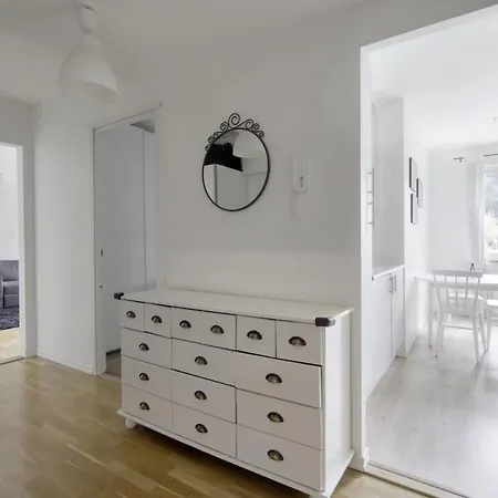 Quiet Apartment, Free Parking And Gym Apartman Göteborg