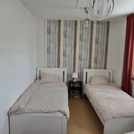 아파트 Cozy 15 Min From Volvo Cars *