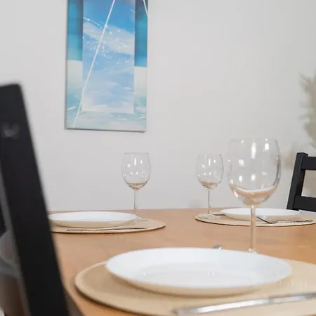 Apartment Large 2br - Scandinavian Design - Balcony Gothenburg