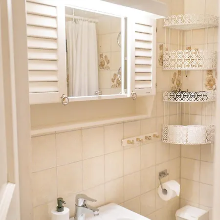 Large City-centre Apartamento